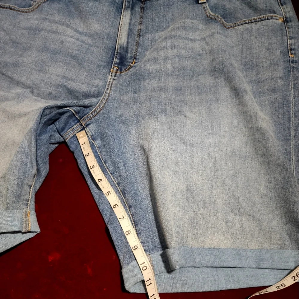 NWOT ... St. John's Bay Jeans Shorts - Picture 9 of 9
